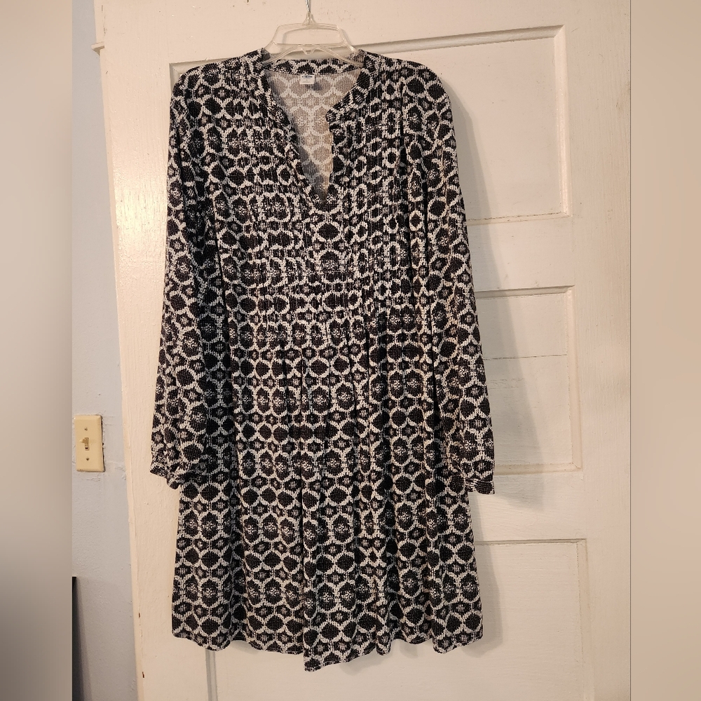 Old Navy Dress, Boho Shift Tunic Black & White Long Sleeve Mini Sz Large EUC